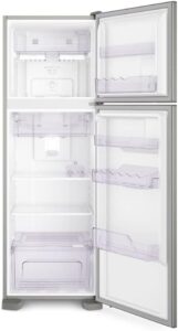 Geladeira Electrolux DFX41 cor inox, duplex, com painel digital azul na porta superior,aberta