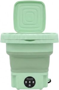 Mini máquina de lavar portátil dobrável na cor branca e azul, em formato de balde compacto, lavando pequenas peças de roupa.
