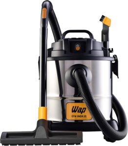 Aspirador de pó e água WAP GTW 20 com barril inox de 20 litros e mangueira para limpeza pesada.