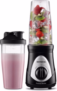 Personal Blender Mondial DG-01 com dois copos squeeze de 750 ml e base preta e prata.